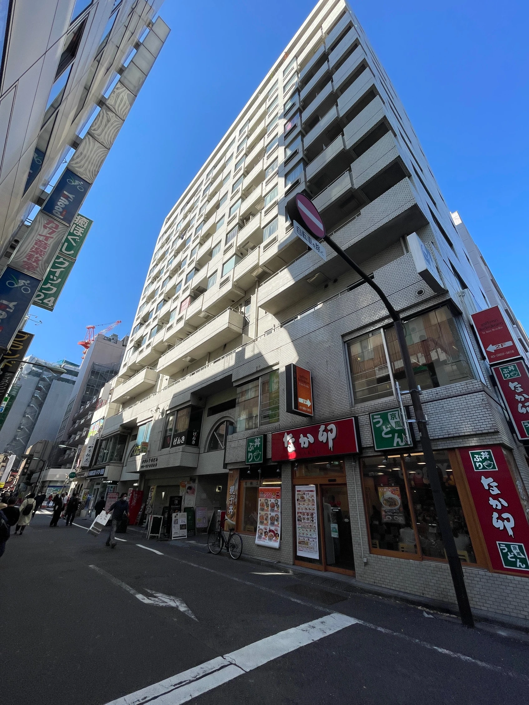 ソロモ池袋店